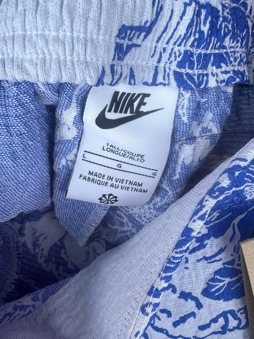 Nike women mid